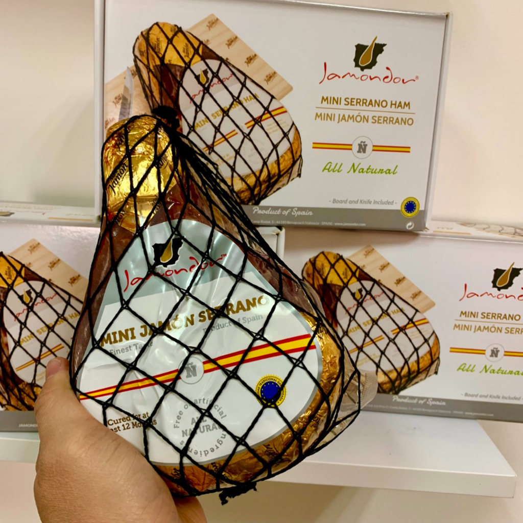 Хамон Серрано мини, с доской и ножом, 1 кг