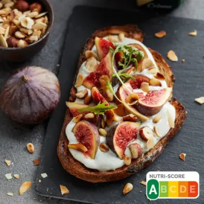 Тартин с кремом Сент-Агюр и инжиром