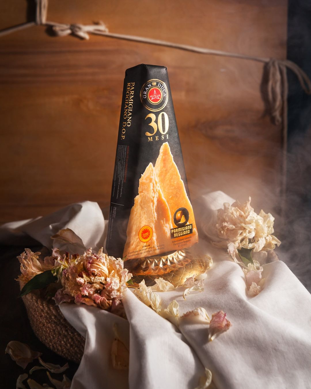 Пармиджано Реджано 300 грамм (Пармезан)